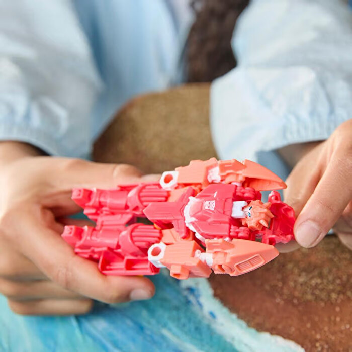 Transformers Cyberworld Cyber Changers Dönüşebilen Elita G1049